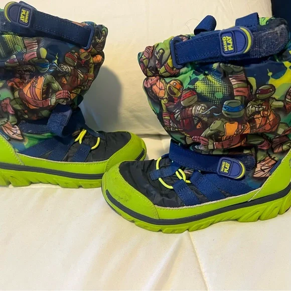 Stride Rite boys ninja turtles winter boots